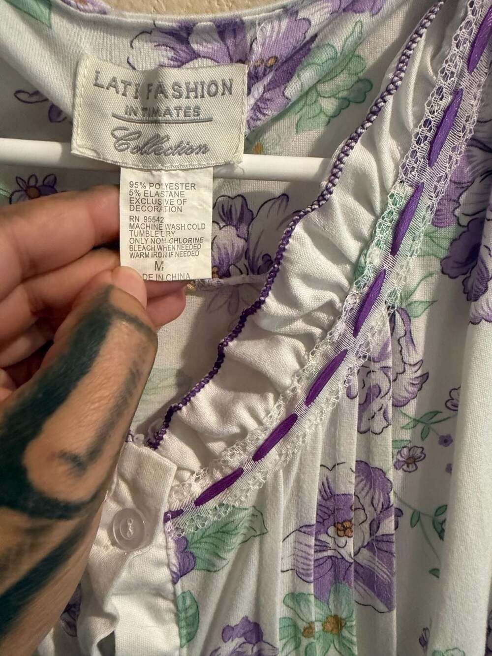 Lati Fashion Vibtage Intimates Floral Sleeveless Nightgown/Duster Sz.M - Picture 3 of 7